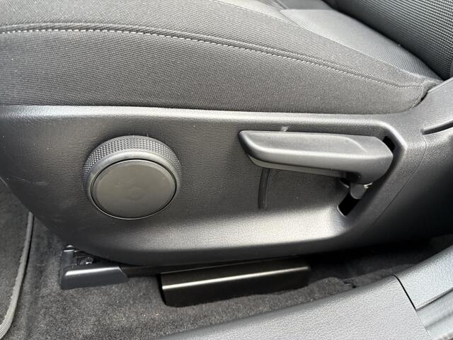 Mazda CX-30 2.0 e-SkyActiv-X M Hybrid Comfort Dealer onderhouden / 1e eigenaar / Trekhaak