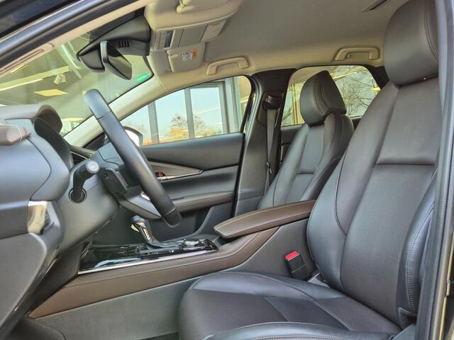 Mazda CX-30 E-SKYACTIV-X 2.0 186 6AT LUXURY / I-activsense pack