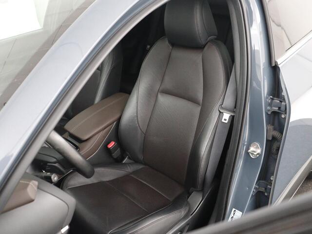 Mazda CX-30 2.0 e-SkyActiv-X M Hybrid Luxury | Leder | Stoelverwarming | Head-Up | Adaptive cruise | Camera | BOSE Sound | Carplay | Navigatie | Keyless | Full LED | Memory | Parkeerhulp
