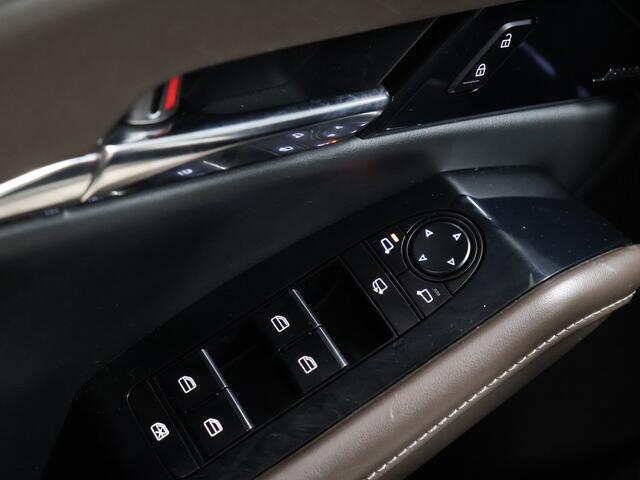 Mazda CX-30 2.0 e-SkyActiv-X M Hybrid Comfort [TREKHAAK AFNEEMBAAR, MEMORY SEATS, BOSE SOUND, HEAD-UP, STUURVERWARMING, CAMERA, ADAPTIVE CRUISE, VOL LEDER, STOELVERWARMING, BLUETOOTH, CLIMATE, NIEUWSTAAT]