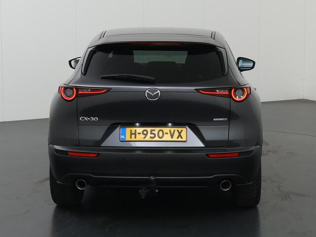 Mazda CX-30 2.0 e-SkyActiv-X M Hybrid Luxury | Trekhaak | Apple Carplay/Android Auto | HUD | Elektrisch verstelbare stoel | Keyless | LED |
