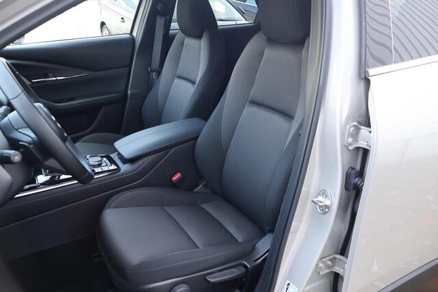 Mazda CX-30 2.0 e-SkyActiv-G M Hybrid Exclusive-line .