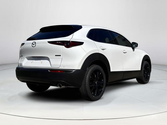Mazda CX-30 2.5 e-SkyActiv-G M Hybrid Homura | Dodehoeksensoren | Draadloze Applecarplay en Android Auto | Adaptieve Cruise Control | Automaat | 18inch zwarte velgen | Achteruitrijcamera | Elektrische achterklep |