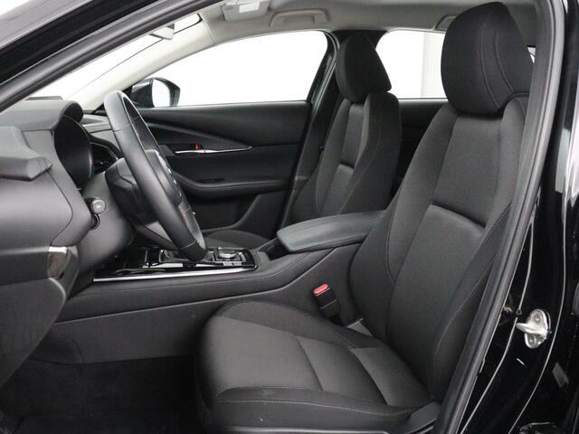 Mazda CX-30 2.0 e-SkyActiv-X M Hybrid Comfort | Trekhaak | Head-Up | Stoelverwarming | Carplay | Camera | Adaptive cruise | Navigatie | Stuurverwarming | Side Assist | Keyless | Full LED