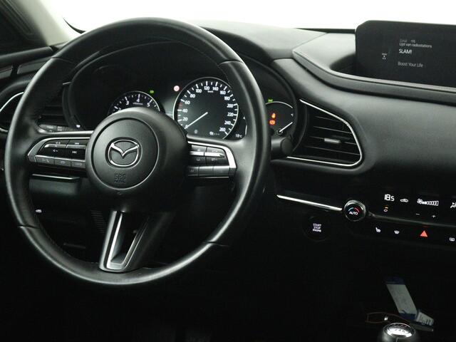 Mazda CX-30 2.0 e-SkyActiv-G M Hybrid Homura | Trekhaak | Stoelverwarming | Navigatie | Camera | Parkeersensoren | Apple Carplay/Android Auto | Onderweg-naar-dealer