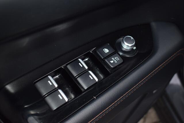 Mazda CX-5 2.0 SkyActiv-G Signature | Automaat | Trekhaak | Leder | Bose Premium Sound Systeem | 360° camera | Head-Up Display