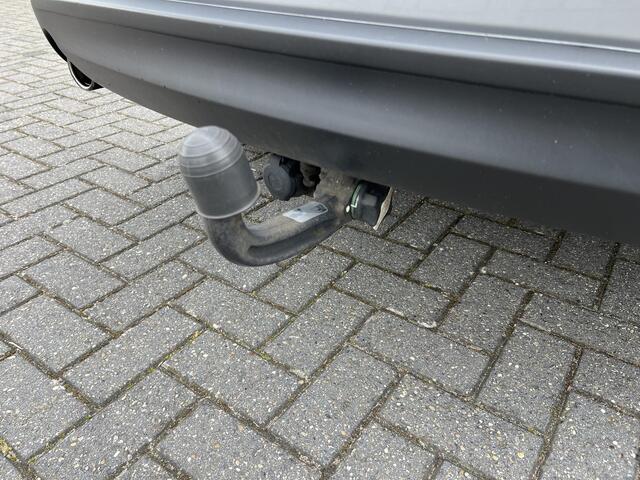 Mazda CX-5 2.0 SkyActiv-G 165 Skylease GT / Navigatie / Lederen Bekleding / Stoel en Stuurwielverwarming / Trekhaak 2.000 kg /