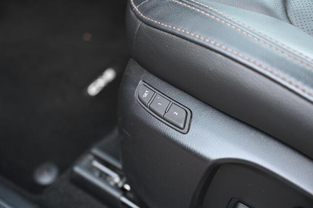 Mazda CX-5 SkyActiv-G 165 automaat Luxury met zwart leer pakket *Trekhaak* *Dealeronderhouden* *All-in prijs*