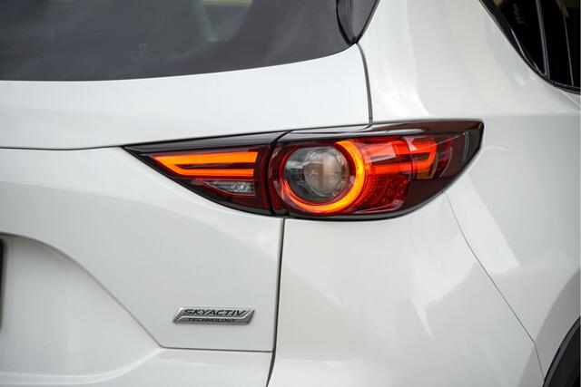 Mazda CX-5 2.0 SkyActiv-G 165PK! Automaat Skylease Luxury BJ2019 Lmv 19" | Led V+A | Pdc | Keyless entry | Elek. trekhaak | Elek. achterklep | 360° Camera | Navi | Head-up display | Bose | Cruise control | Verwarmd stuur | Verwarmde voorstoelen/achterbank