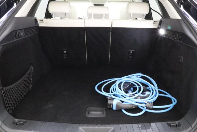 Mazda CX-60 2.5 e-SkyActiv PHEV Takumi 8-Traps Automaat | Panoramadak | Leer | 360 camera | Adaptive cruise | Navigatie | Stoel- stuurverwarming |Elektrische achterklep | Keyless | 20"LMV