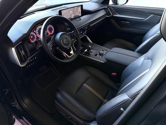 Mazda CX-60 2.5 e-SkyActiv PHEV HOMURA ELEK.STOEL PANO SCHUIFDAK STOEL/STUUR.VERW/VENTILATIE HEADUP AWD 4X4 4WD ? Top Auto's Wijchen. Al 30 Jaar verkoop van Mazda , Alle Modellen PHEV / HEV / BENZINE?