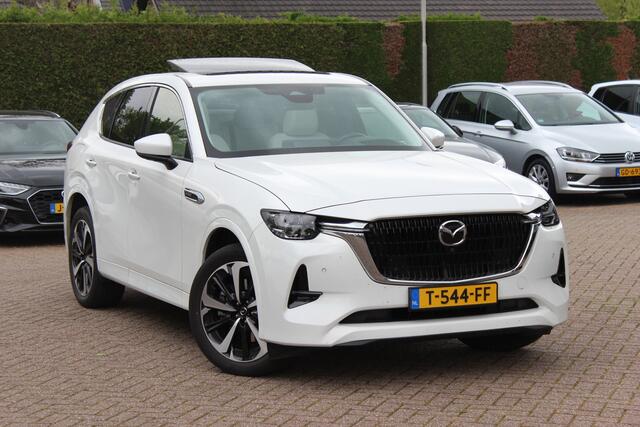 Mazda CX-60 2.5 e-SkyActiv PHEV Takumi / SoH 92,8% / Panoramadak / 360Camera / Head-up / Leder / Keyless / 20'' / Dodehoek / DAB / Navigatie / Stoelverwarming / ACC