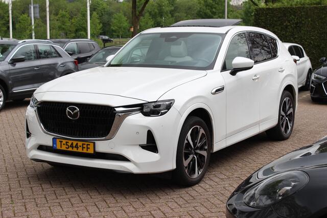 Mazda CX-60 2.5 e-SkyActiv PHEV Takumi / SoH 92,8% / Panoramadak / 360Camera / Head-up / Leder / Keyless / 20'' / Dodehoek / DAB / Navigatie / Stoelverwarming / ACC