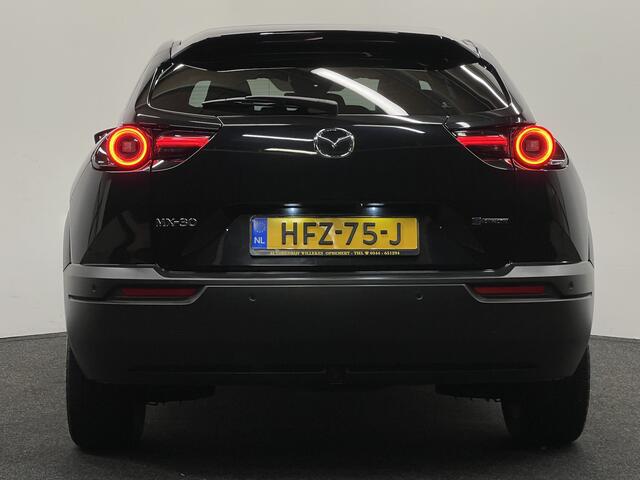 Mazda MX-30 e-SkyActiv 145 First Edition 36 kWh | NAVIGATIE | KEYLESS | STOELVERWARMING | ACC | CAMERA |