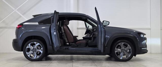 Mazda MX-30 e-SkyActiv 145 First Edition 36 kWh SOH 91,7% | Navigatie