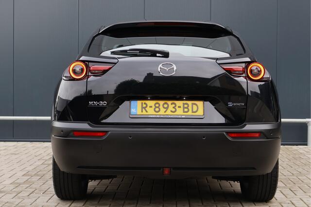 Mazda MX-30 e-SkyActiv 145 Advantage 36 kWh | Apple Carplay / Android Auto | Head-Up Display | Camera | Adaptieve Cruise Control
