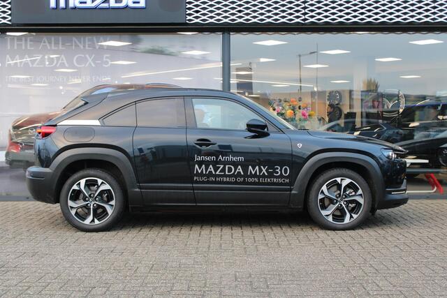 Mazda MX-30 e-SkyActiv R-EV 170 Advantage , Demovoordeel ¤ 10.190-, Adap.Cruise, Navi, Apple Carplay, Clima, Camera, PDC, HUD, Stoelverwarming, 18" LMV