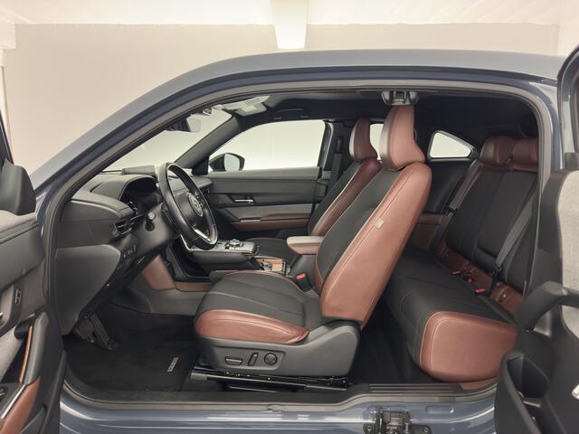 Mazda MX-30 e-SkyActiv 145 First Edition 36 kWh {SOH-92%} (INCL-BTW) *LEATHER-MICROFIBRE | FULL-LED | NAVI-FULLMAP | CCS-FASTLOADER | KEYLESS | BLIND-SPOT | ADAPT.-CRUISE | HEAD-UP | CAMERA | DIGI-COCKPIT | MEMORY-PACK | SHIFT-PADDLES | ...