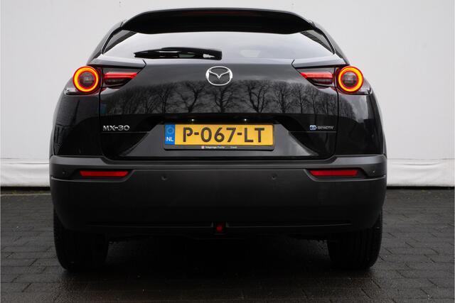 Mazda MX-30 e-SkyActiv 145 First Edition 36 kWh SOH 94% Stoelverwarming/ Dab/ Camera/ Carplay/ Navigatie/ Head-up/ Blindspot