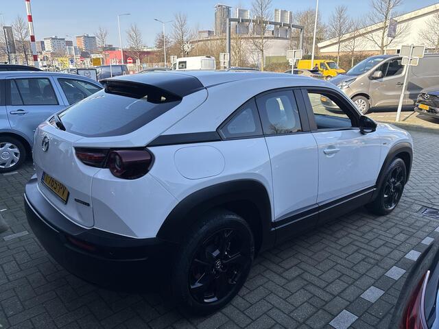 Mazda MX-30 e-SkyActiv EV 145 Prime-line 36 kWh Btw auto / Dealer Onderhouden / 1e Eigenaar / 94% SOH