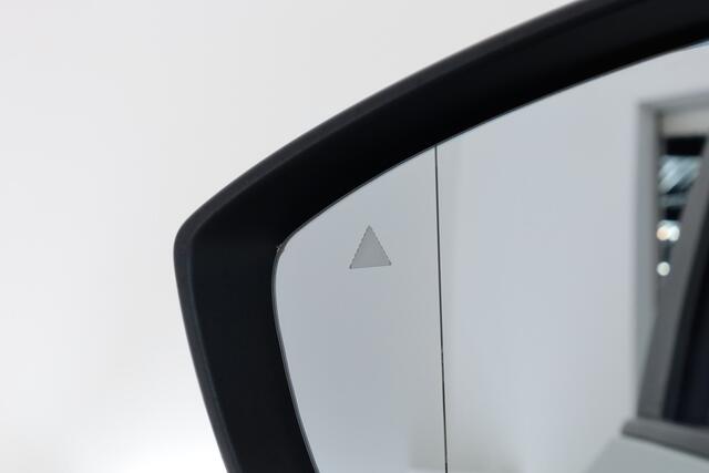 Mazda MX-30 e-SkyActiv 145 36 kWh | Navi | Adapt. Cruise | Camera | PDC | Apple CarPlay | Dodehoekdet. | Afn. Trekhaak