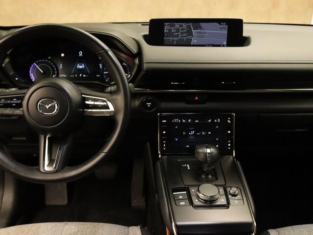 Mazda MX-30 e-SkyActiv EV 145 Exclusive-line 36 kWh - ORIGINEEL NEDERLANDSE AUTO - 3 FASE LADEN - SNELWEG LAAD MOGELIJKHEID - HEAD-UP DISPLAY - PARKEERSENSOREN VOOR EN ACHTER - STUUR EN STOEL VERWARMING - DODEHOEK DETECTIE