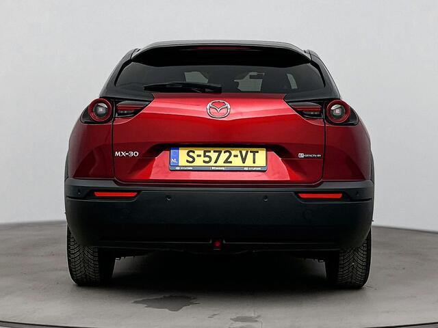 Mazda MX-30 e-SkyActiv EV 145 Makoto 36 kWh | Afn. Trekhaak | SOH 94.8% | All seaonbanden | Parkeersensoren |