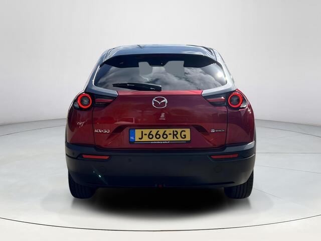 Mazda MX-30 e-SkyActiv 145 First Edition 36 kWh | Adaptieve Cruise Control | 360 Camera | Stoel Verwarming | Stoel Geheugen | Head-up Display | Navigatie | LED-Verlichting |