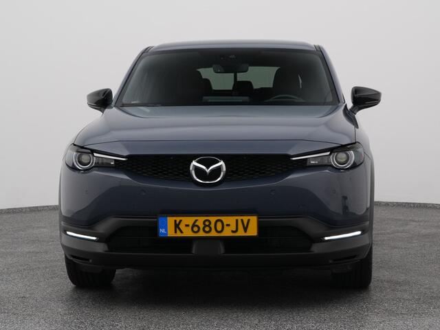 Mazda MX-30 e-SkyActiv 145 First Edition 36 kWh | CAMERA | ADAPTIVE | HUD | STOELVERWARMING