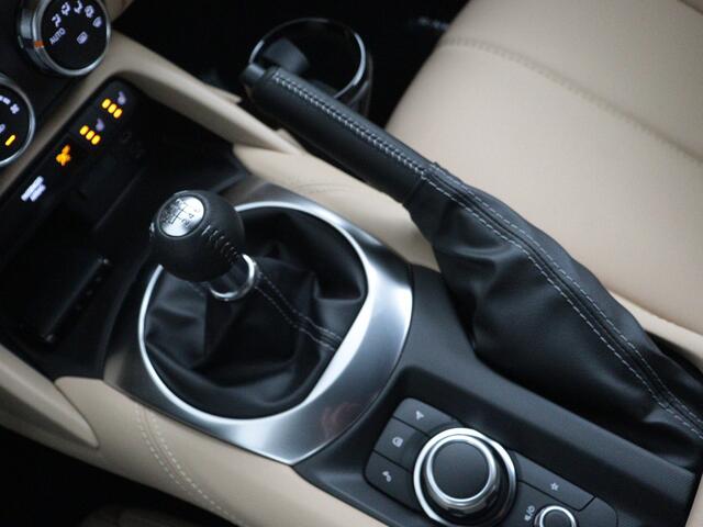 Mazda MX-5 1.5 SkyActiv-G 132 Kazari | NIEUW! | ¤7.045,- KORTING! |