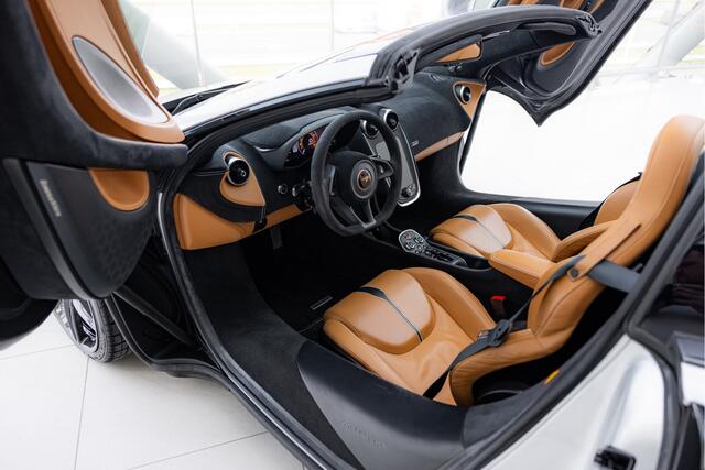 Mclaren 570S Spider 3.8 V8 | MSO High Downforce Kit | Sadle tan |