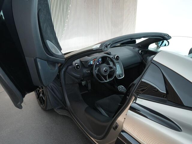 Mclaren 600LT Spider 3.8 600pk V8 |Sarigan Quartz|PPF|nose lift|Bowers & Wilkins|Luxury pack|keramisch|memory|stoelverwarming|