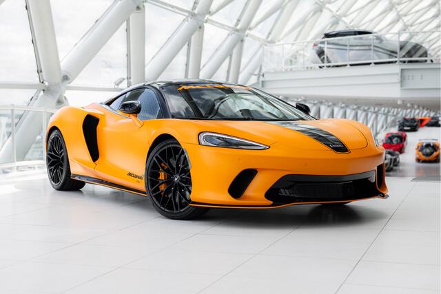 Mclaren GT 4.0 V8 | Matt Papaya Spark | Electrochromic Roof | MSO |