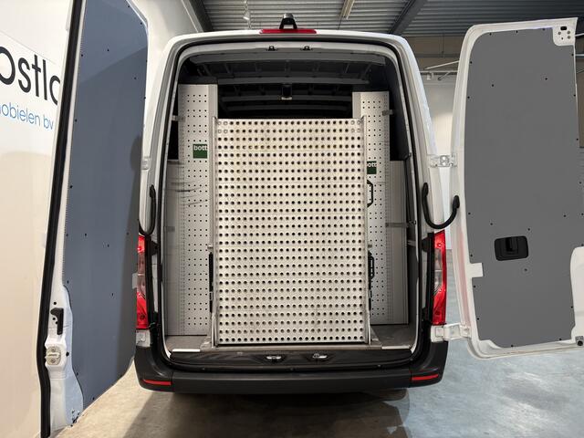 Mercedes-Benz 311 CDI Sprinter L2H2 / Euro 6 / Servicebus / Bott inrichting / 220V / Airco / Oprijplaat / Compressor / CarPlay / Camera / 85.395 KM !!