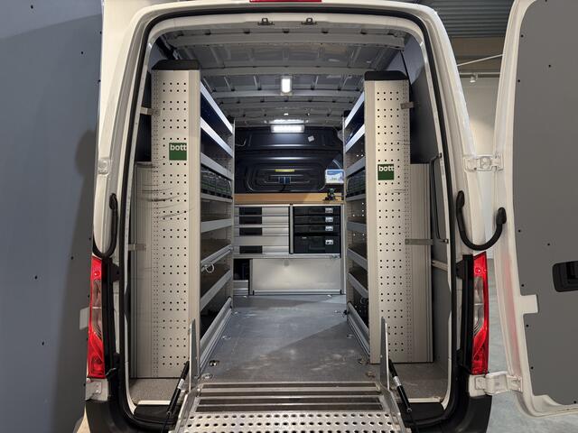 Mercedes-Benz 311 CDI Sprinter L2H2 / Euro 6 / Servicebus / Bott inrichting / 220V / Airco / Oprijplaat / Compressor / CarPlay / Camera / 85.395 KM !!