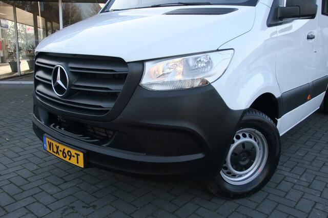 Mercedes-Benz 311 CDI Sprinter 1.9 L2 DC / Zeer netjes/ Carplay/ Clima/ 6 zits/ Trekhaak/ All-season