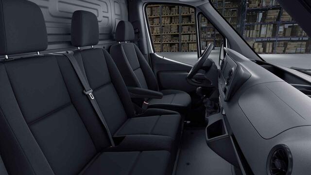 Mercedes-Benz 311 CDI Sprinter L2 H2 FWD | 3 zits | Achteruitrijcamera | Cruise | Climate |