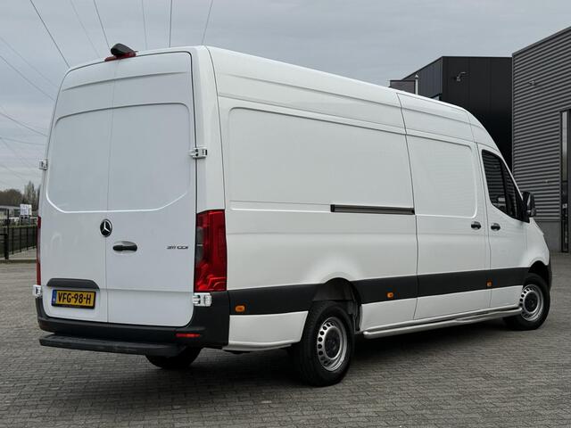 Mercedes-Benz 311 CDI Sprinter 2.2 L3H2 Carplay | Camera | Airco | 270 Graden Achterdeuren | 1e Eigenaar