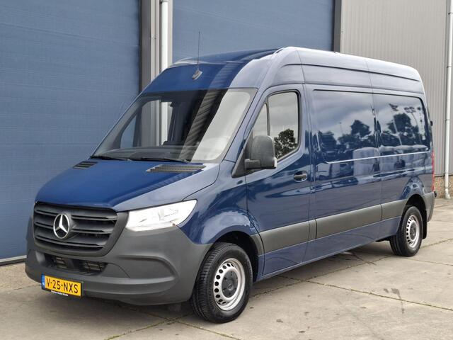 Mercedes-Benz 311 CDI Sprinter 2.2 L2H2 AIRCO / CAMERA / 3 ZITS / DEALER ONDERHOUDEN / NAVI