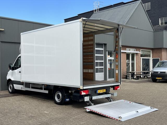 Mercedes-Benz 311 CDI Sprinter 2.2 MARGE BTW / BPM VRIJ!! Bakwagen 750kg laadklep zijdeur Airco cruise controle Telefoonverbinding Navigatiesysteem Apple carplay Camera 2-Persoons bakwagen verhuiswagen Meubelbak euro 6