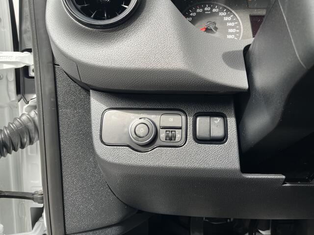 Mercedes-Benz 311 CDI Sprinter 2.2 MARGE BTW / BPM VRIJ!! Bakwagen 750kg laadklep zijdeur Airco cruise controle Telefoonverbinding Navigatiesysteem Apple carplay Camera 2-Persoons bakwagen verhuiswagen Meubelbak euro 6