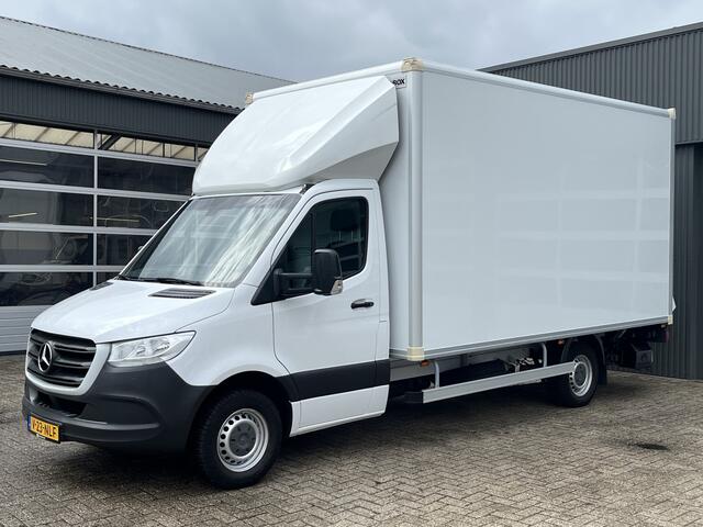Mercedes-Benz 311 CDI Sprinter 2.2 MARGE BTW / BPM VRIJ!! Bakwagen 750kg laadklep zijdeur Airco cruise controle Telefoonverbinding Navigatiesysteem Apple carplay Camera 2-Persoons bakwagen verhuiswagen Meubelbak euro 6