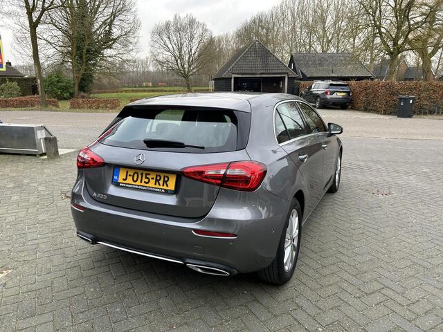 Mercedes-Benz A-KLASSE 220 Premium