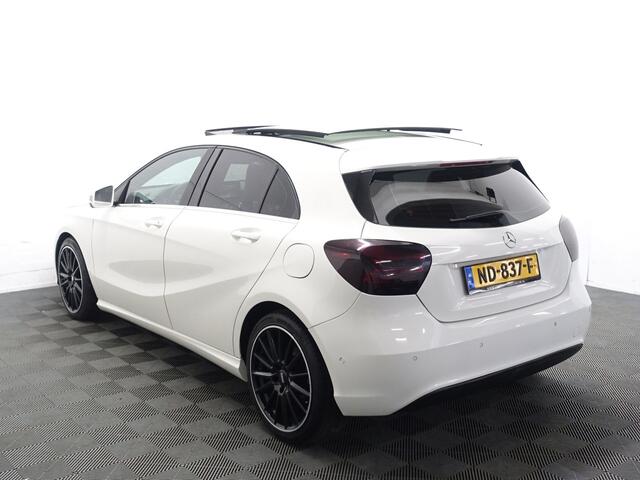 Mercedes-Benz A-KLASSE 180 d AMG Night Edition Aut- Panodak, Xenon Led, Sfeerverlichting, Dynamic Select, Clima