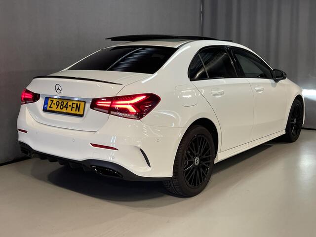 Mercedes-Benz A-KLASSE 250 e AMG Line 18"/Panoramadak/Matrix LED/Camera/Stoelverwarming/Burmester/Sfeerverlichting/Apple Carplay & Android Auto