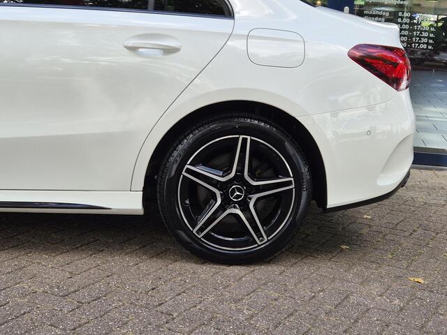 Mercedes-Benz A-KLASSE 250 e Edition AMG Line | Navigatie | Panoramadak | Cruise Control | Sportstoelen |LM Velgen