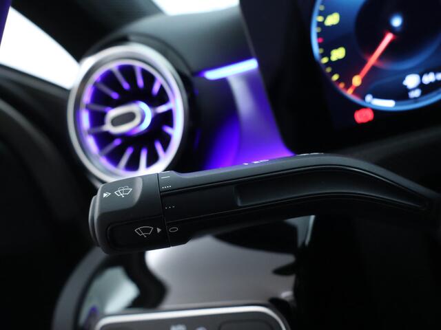 Mercedes-Benz A-KLASSE 200 AMG-line Limousine | Night Pakket | Panorama Schuif-Kanteldak | Trekhaak | Memory Seats | Sfeerverlichting | MultiBeam Led | Inclusief 24 maanden MB Certified garantie voor Europa.