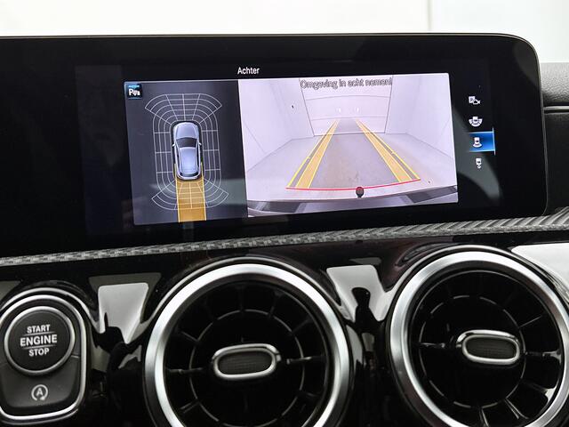 Mercedes-Benz A-KLASSE 180 Business Solution | Panoramaschuifdak | Trekhaak af fabriek | Apple CarPlay | Stoelverwarming |Led koplampen | Inclusief 24 maanden MB Certified garantie voor Europa.