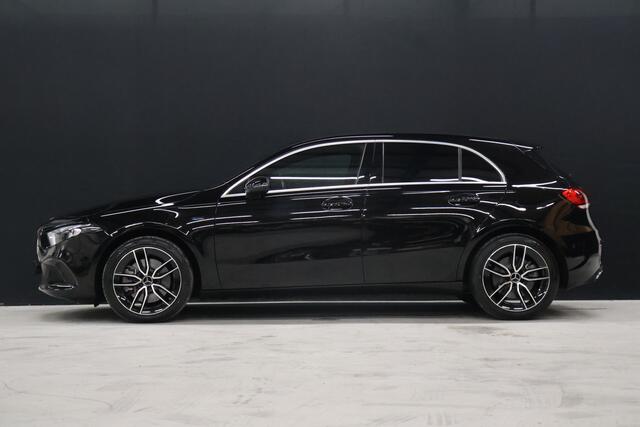 Mercedes-Benz A-KLASSE 250 e Business Solution Luxury Limited [CAMERA, PDC 360, CRUISE CONTROL, STOELVERWARMING, BLUETOOTH VERBINDING, AUTOMATISCHE AIRCO, NAVIGATIE, NIEUWSTAAT]