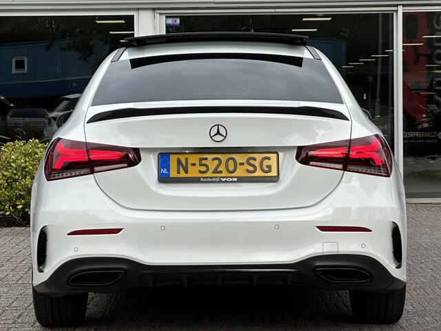 Mercedes-Benz A-KLASSE 200 Limousine AMG | Panodak | 360 Camera | Burmester | Sfeer